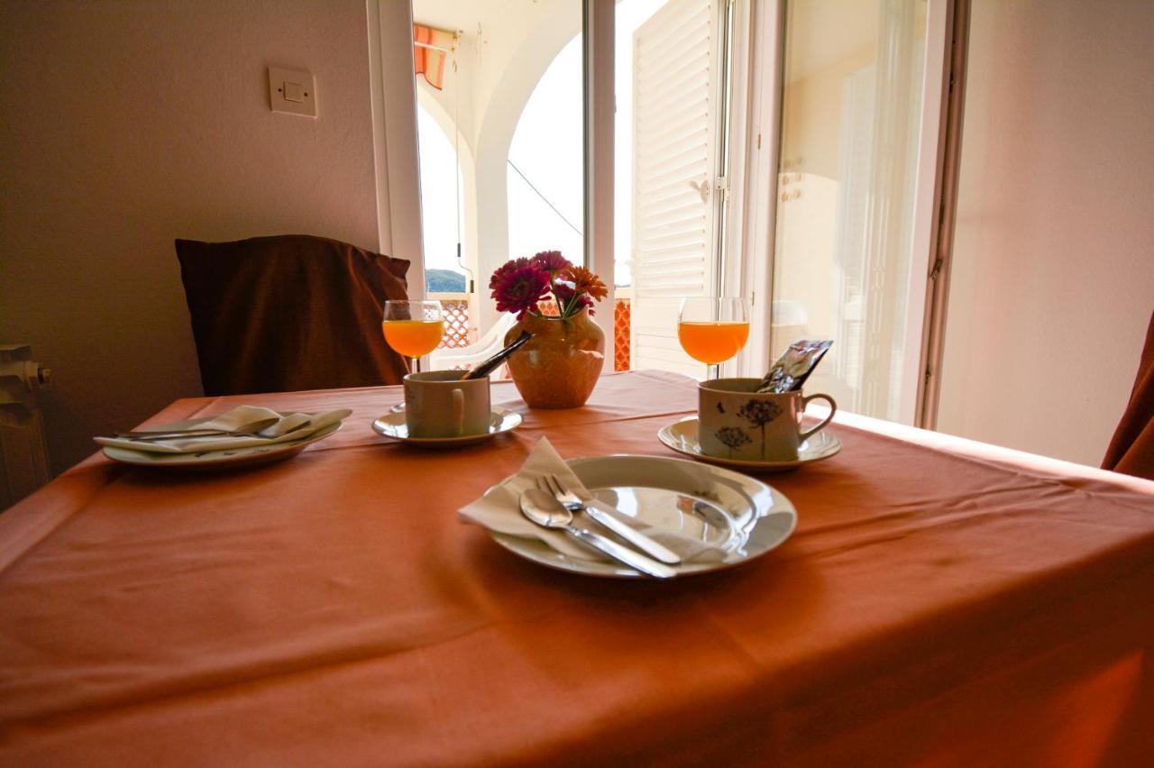 Apartmani Jasmina Supetarska Draga Buitenkant foto