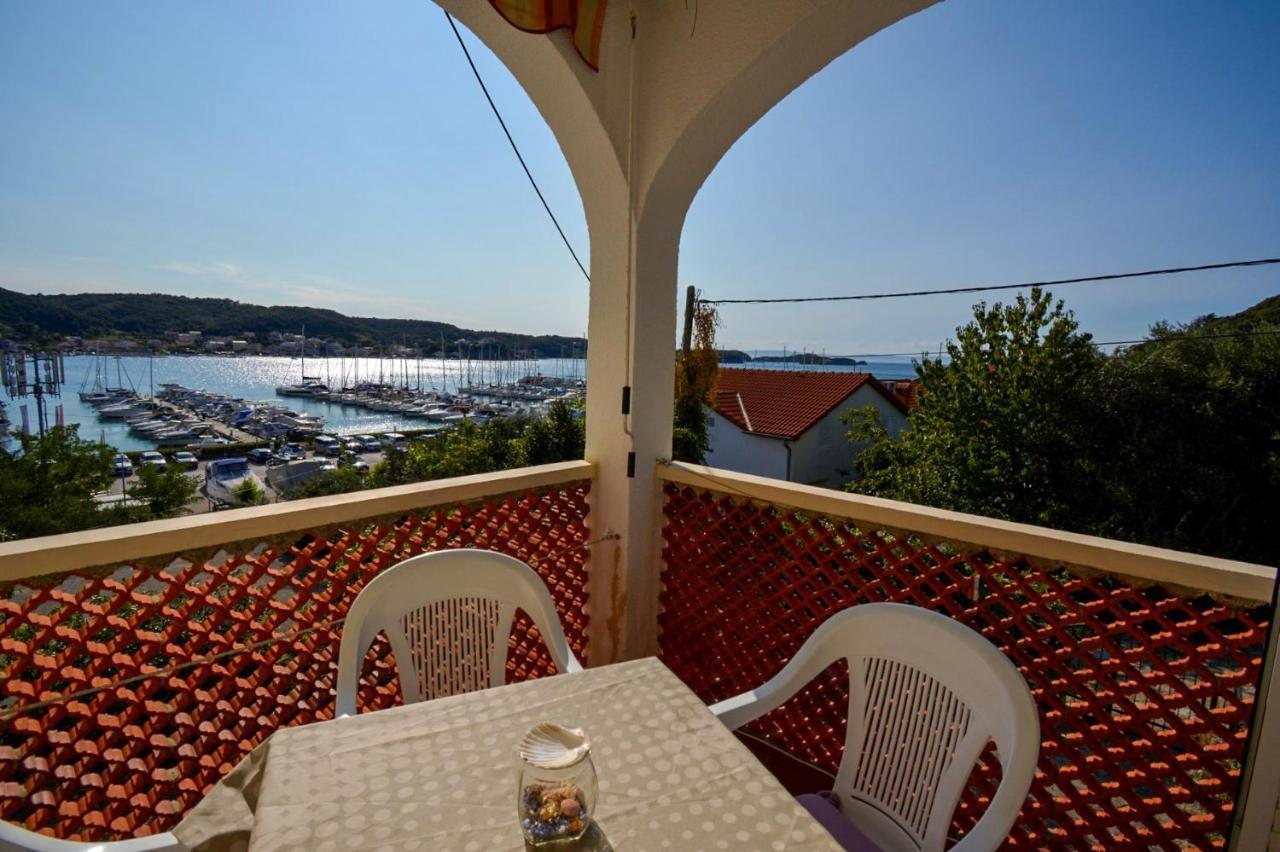 Apartmani Jasmina Supetarska Draga Buitenkant foto