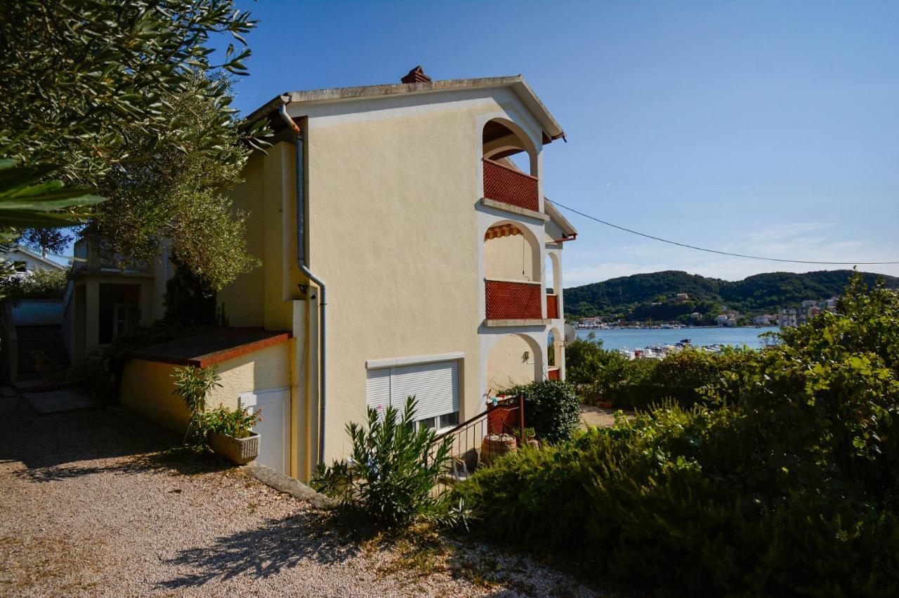 Apartmani Jasmina Supetarska Draga Buitenkant foto